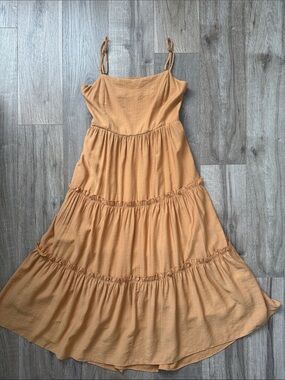Elodie NEW WITH TAG Peach Orange Tiered Spaghetti-Strap Maxi Dress Size S